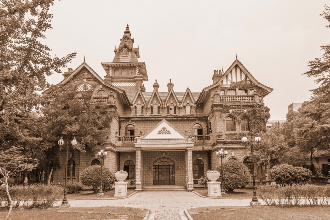 Secretos en el&nbsp;ático